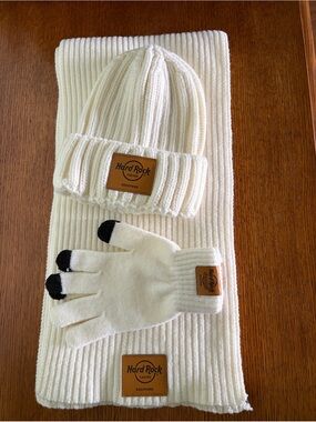 Hard Rock Casino Rockford Cream Ribbed Knit Hat, Scarf & Gloves Set